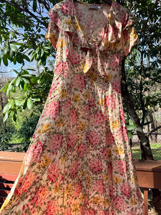 avocado Dresses & Skirts - Vintage avocado Cream Floral Tie-Front Maxi Dress with Pink & Yellow Blooms